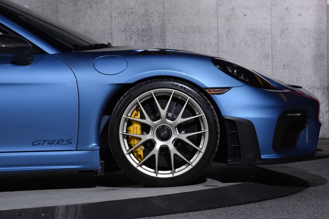 2023 Porsche 718 Cayman GT4 RS — photo 41