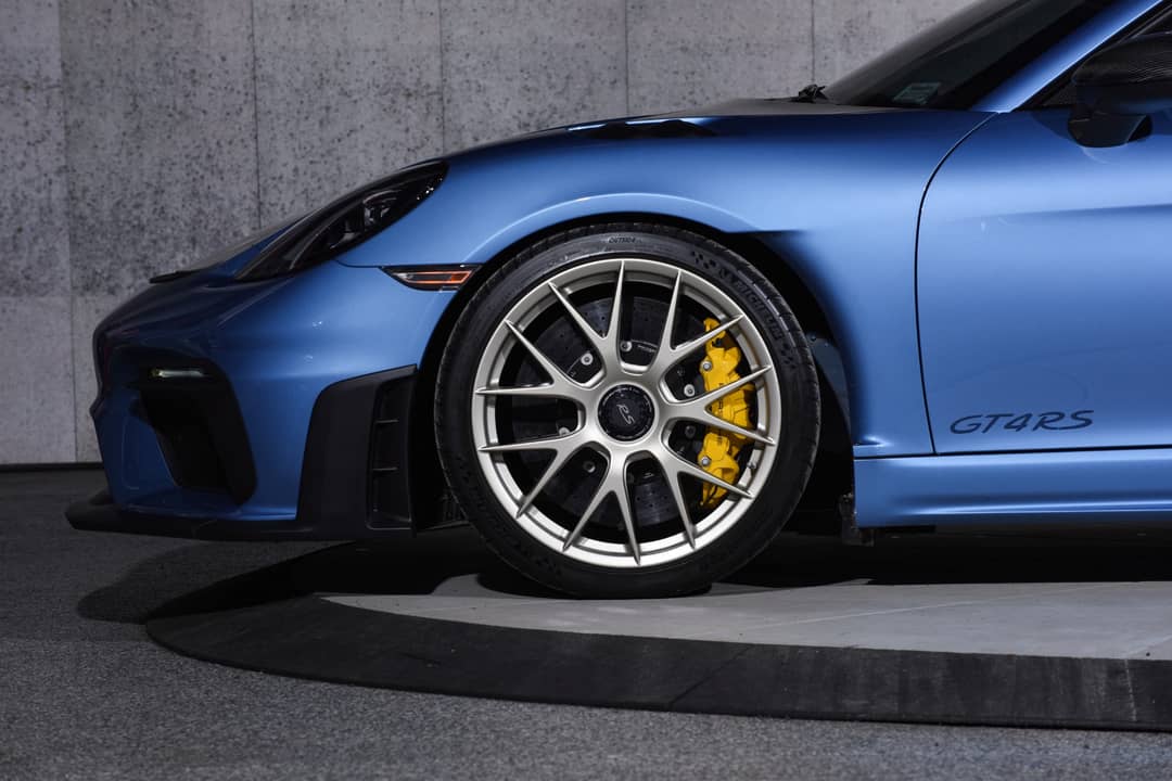 2023 Porsche 718 Cayman GT4 RS — photo 42