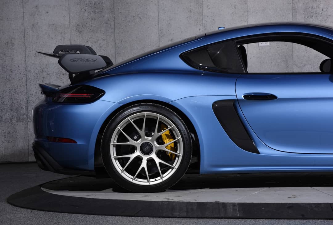 2023 Porsche 718 Cayman GT4 RS — photo 43