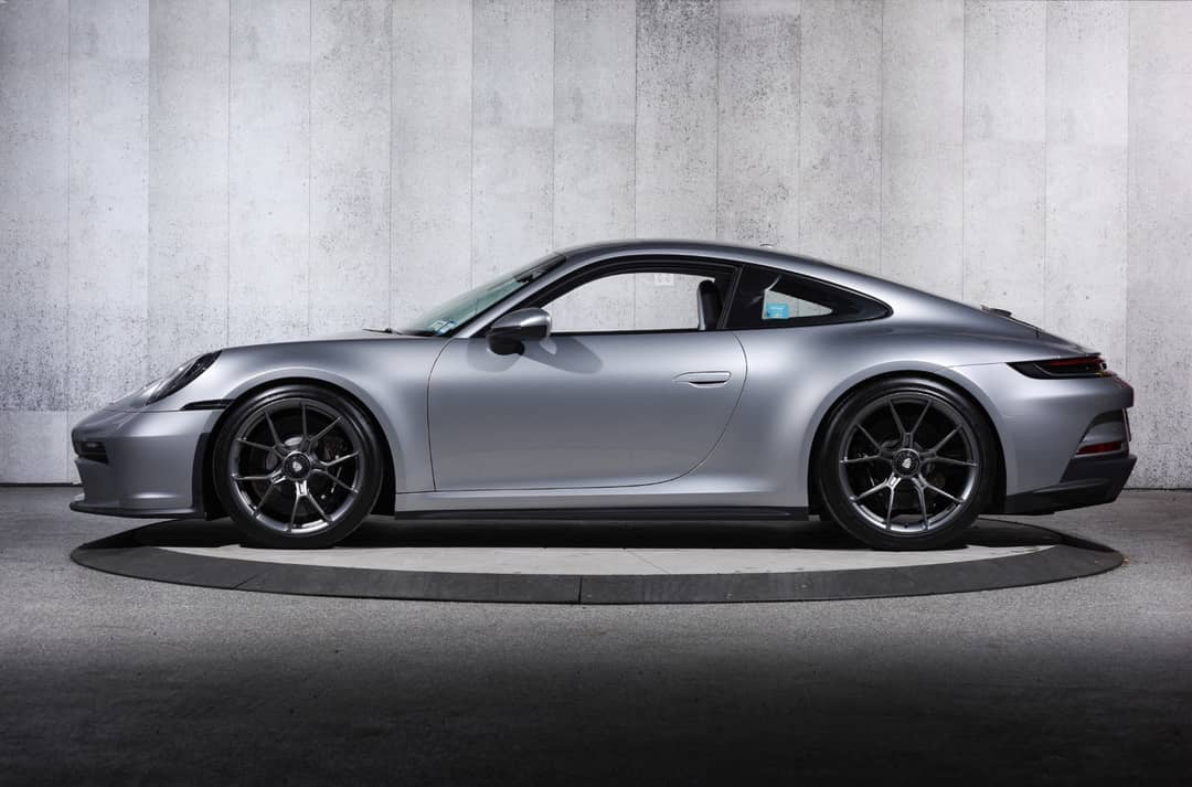 2022 Porsche 911 GT3 Touring — photo 11