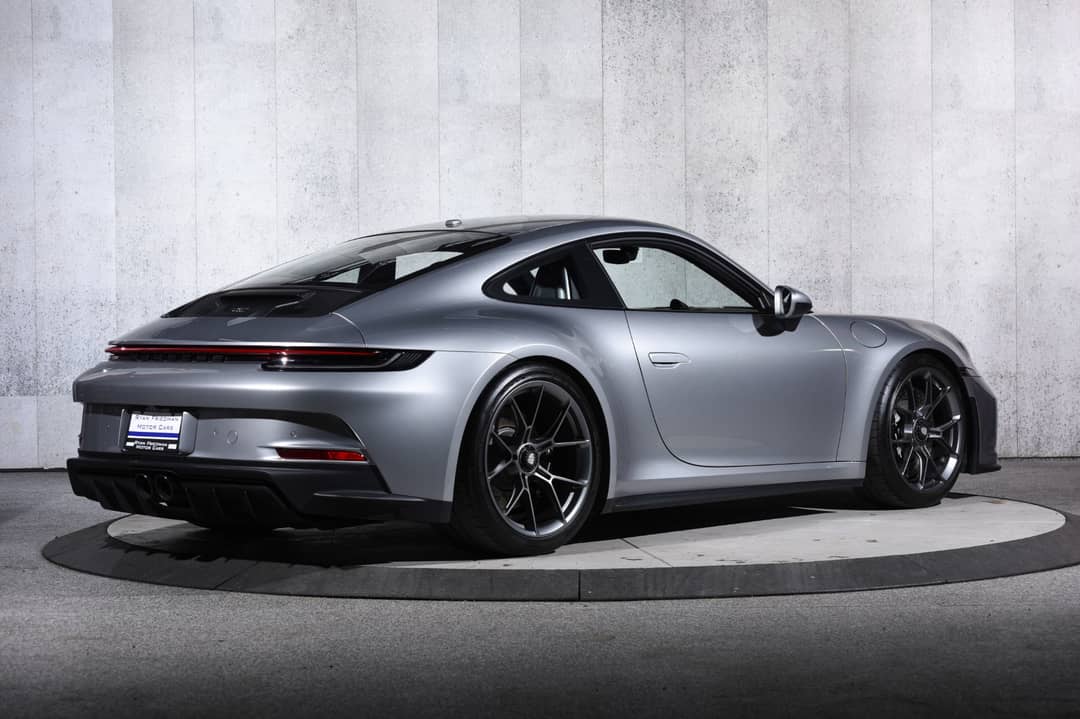 2022 Porsche 911 GT3 Touring — photo 3
