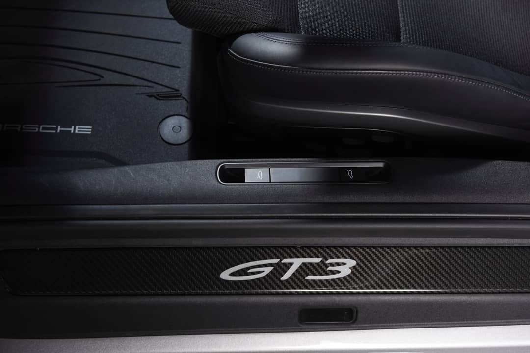 2022 Porsche 911 GT3 Touring — photo 20