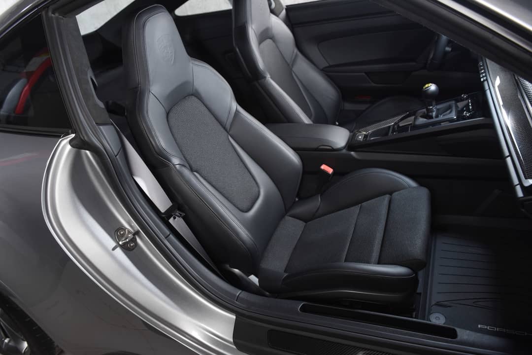 2022 Porsche 911 GT3 Touring — photo 6