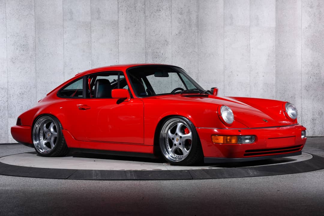 1990 Porsche 911 Carrera 4 — photo 2