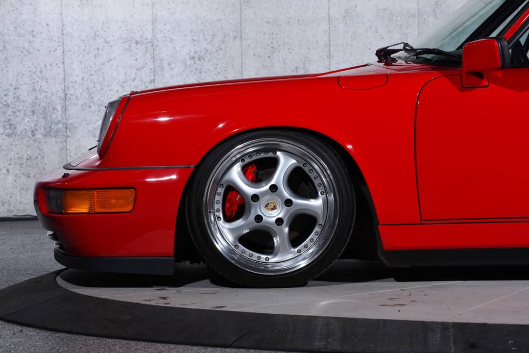 1990 Porsche 911 Carrera 4 — photo 12