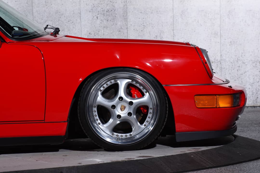 1990 Porsche 911 Carrera 4 — photo 13