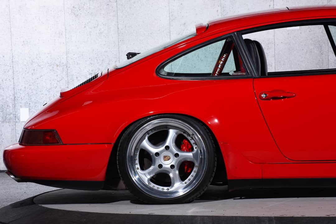 1990 Porsche 911 Carrera 4 — photo 14