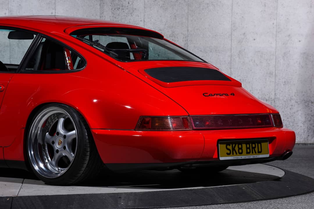1990 Porsche 911 Carrera 4 — photo 16