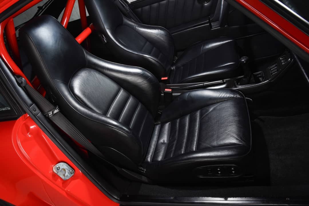 1990 Porsche 911 Carrera 4 — photo 18
