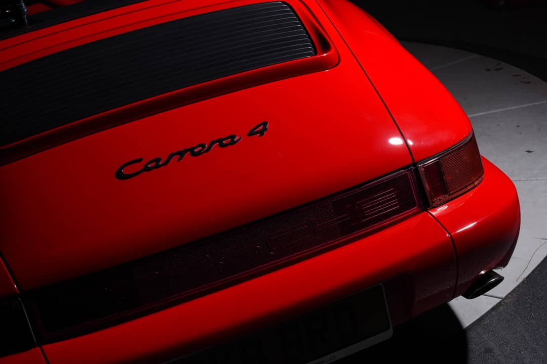 1990 Porsche 911 Carrera 4 — photo 32