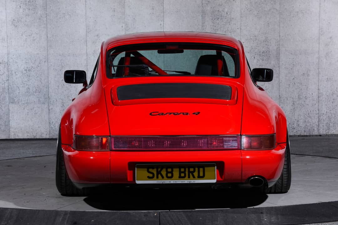 1990 Porsche 911 Carrera 4 — photo 10