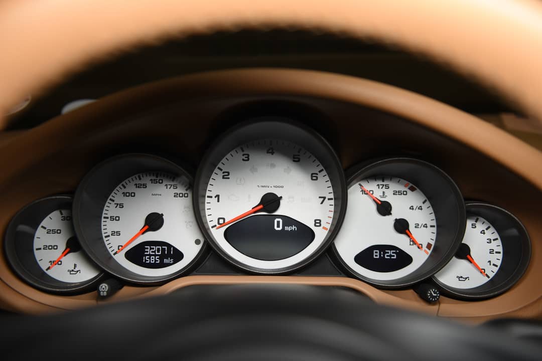 2011 Porsche 911 Targa 4S — photo 14