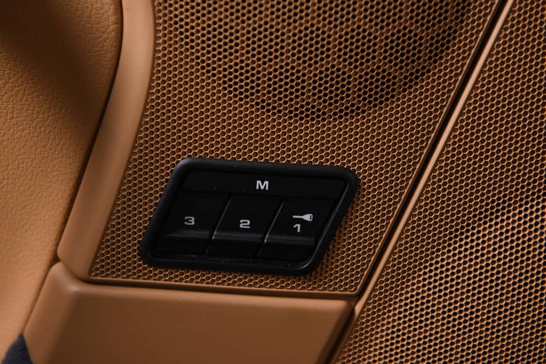 2011 Porsche 911 Targa 4S — photo 23