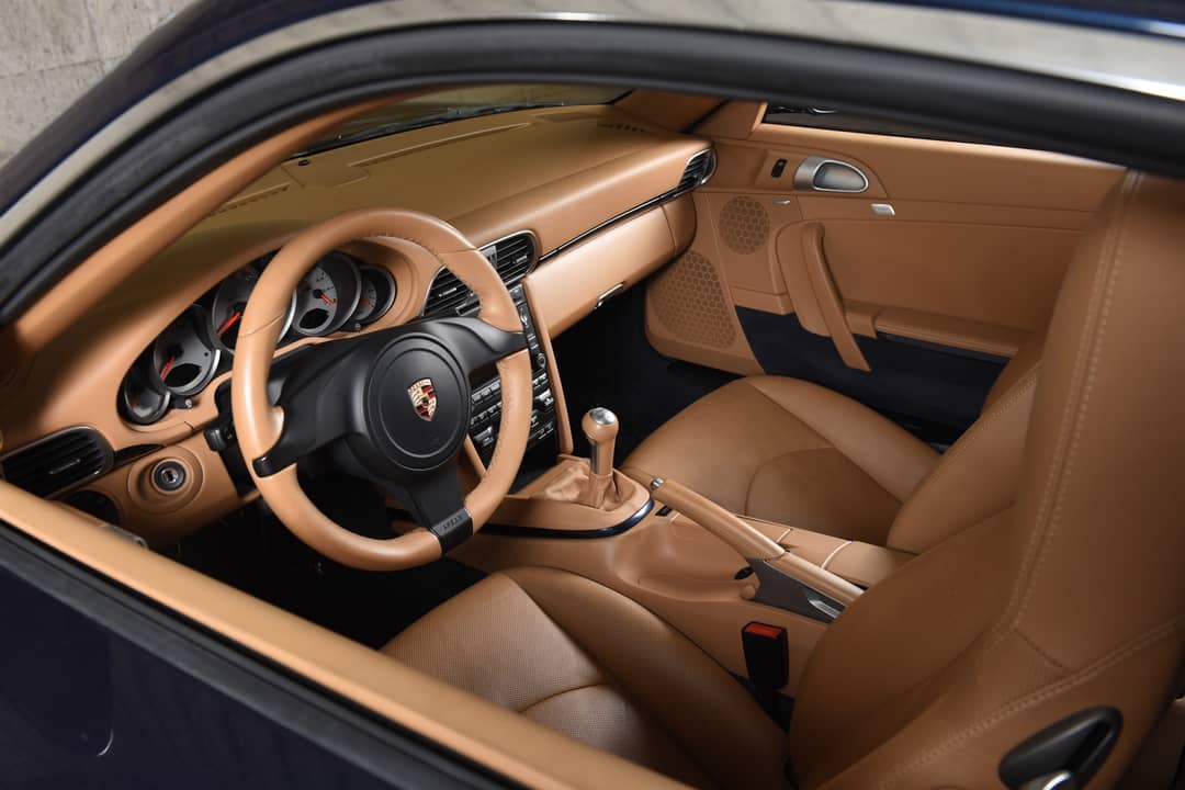 2011 Porsche 911 Targa 4S — photo 24
