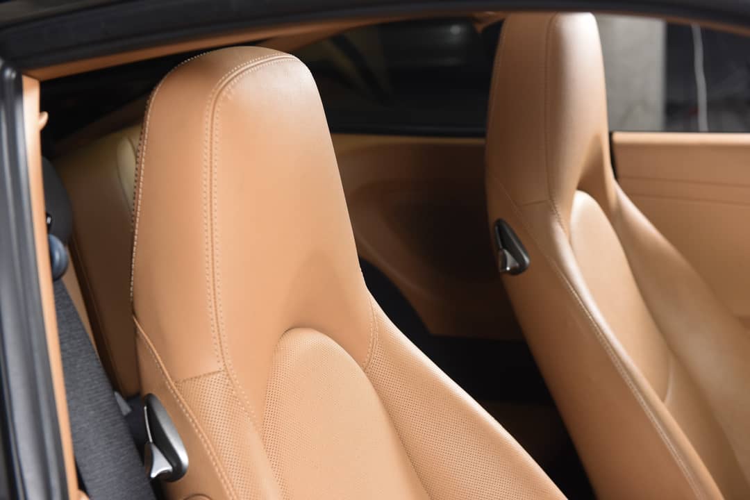 2011 Porsche 911 Targa 4S — photo 32