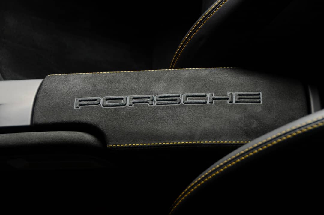 2010 Porsche 911 GT3 — photo 30