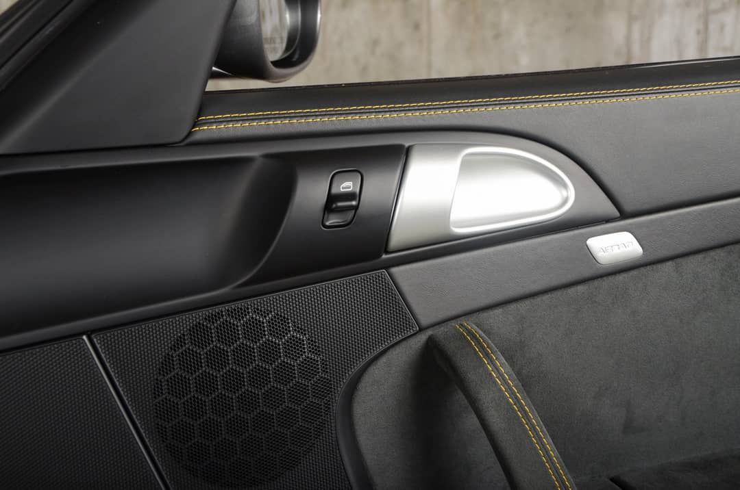 2010 Porsche 911 GT3 — photo 38