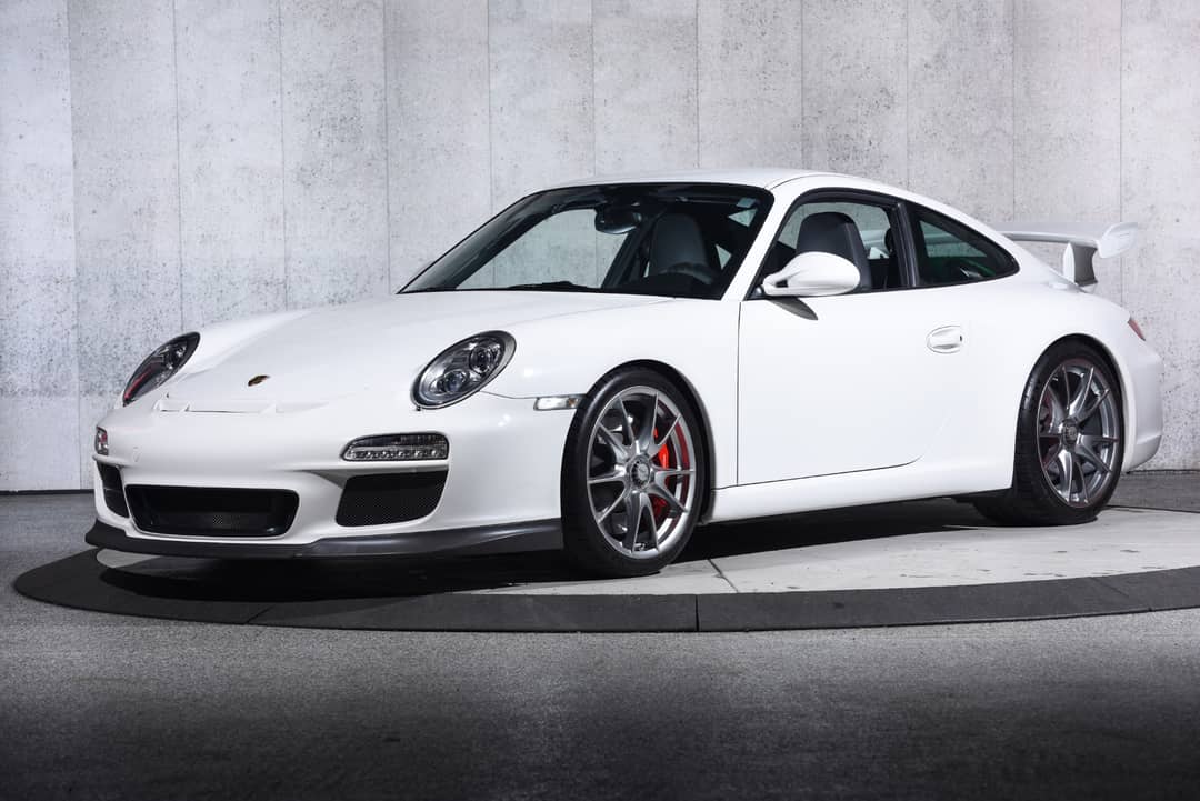 2010 Porsche 911 GT3 — photo 2