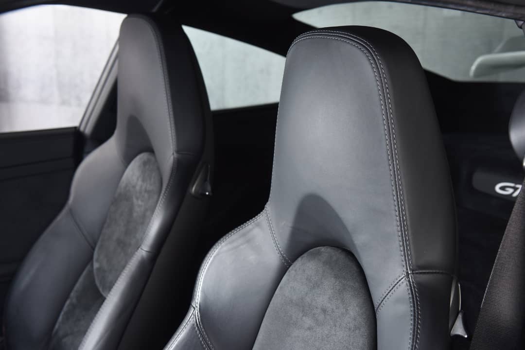 2010 Porsche 911 GT3 — photo 19