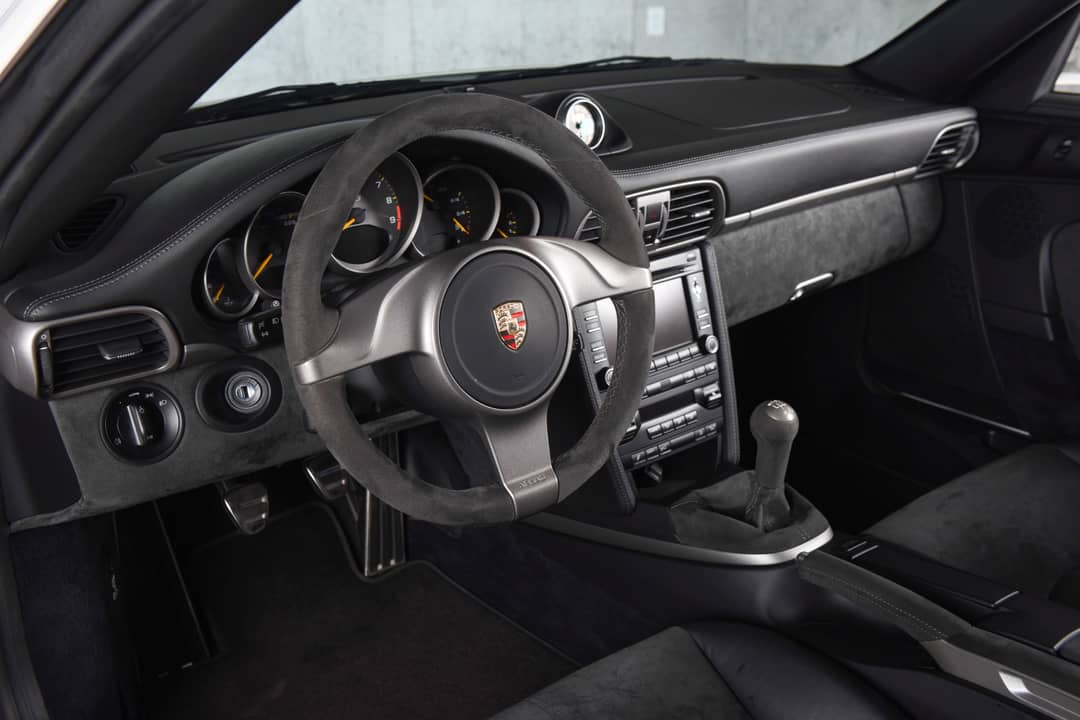 2010 Porsche 911 GT3 — photo 4
