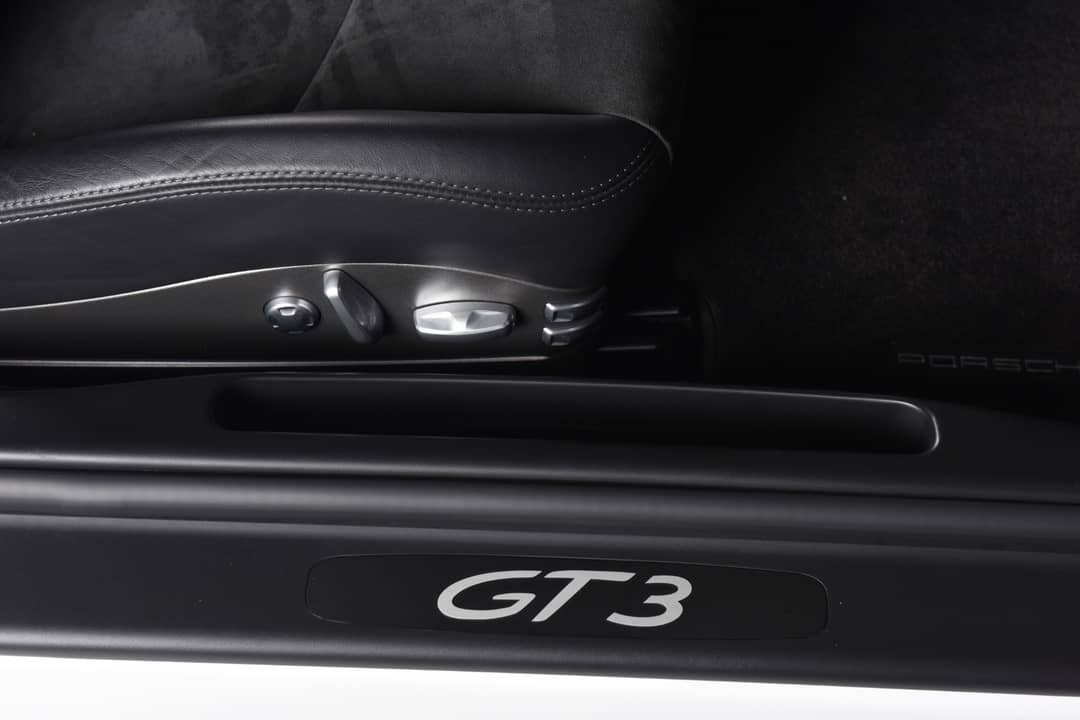 2010 Porsche 911 GT3 — photo 30