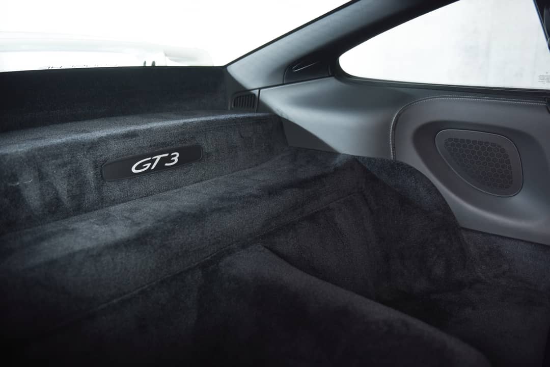 2010 Porsche 911 GT3 — photo 31