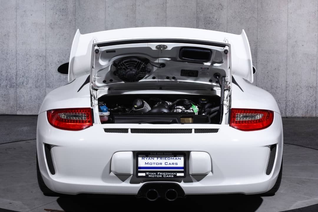 2010 Porsche 911 GT3 — photo 34