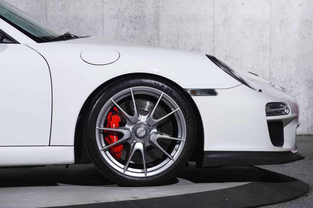 2010 Porsche 911 GT3 — photo 40