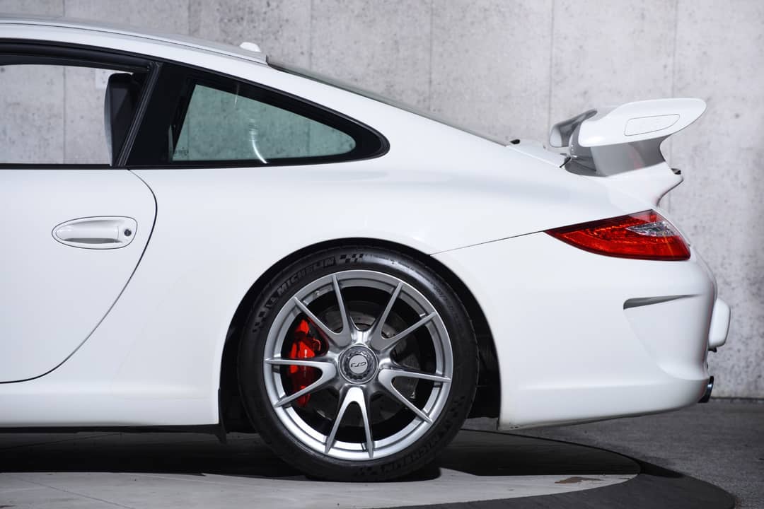 2010 Porsche 911 GT3 — photo 43