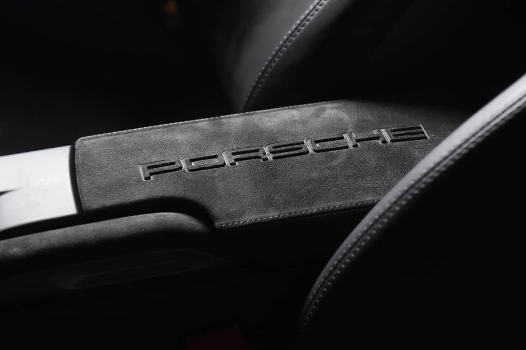 2010 Porsche 911 GT3 — photo 7