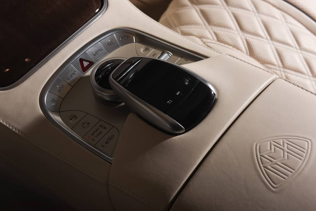 2017 Mercedes-Benz S-Class Maybach S650 — photo 24