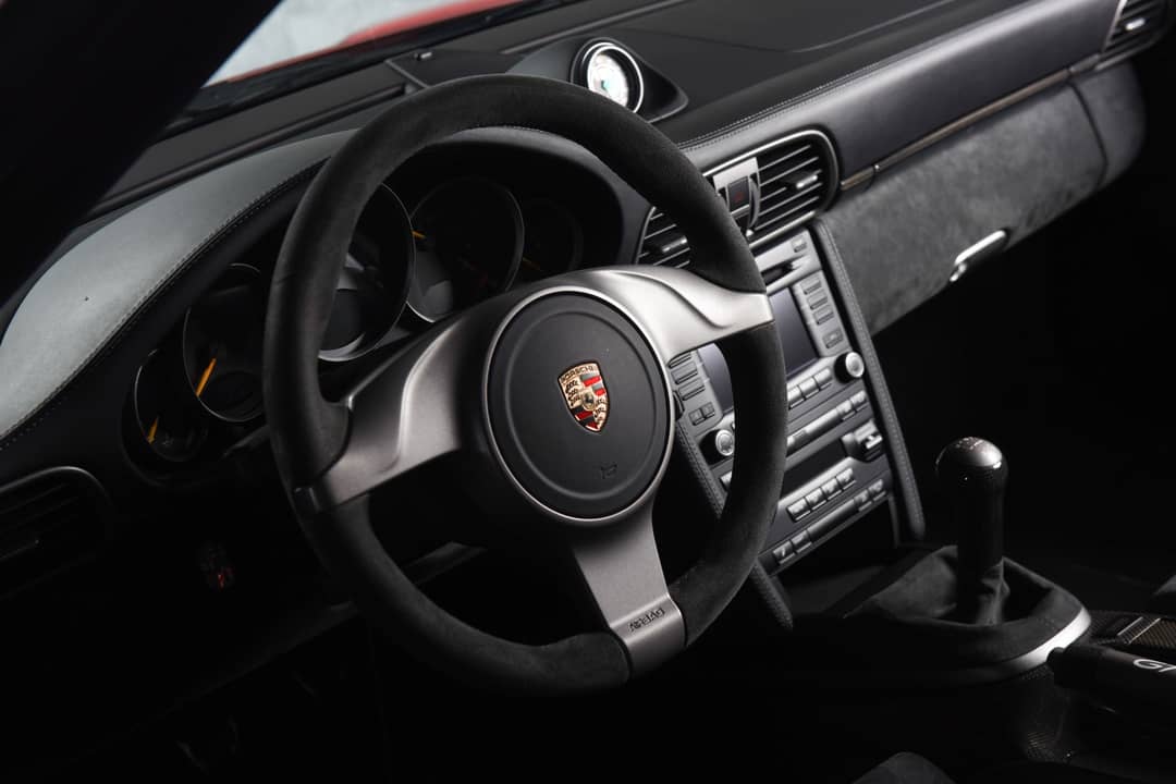 2010 Porsche 911 GT3 — photo 28