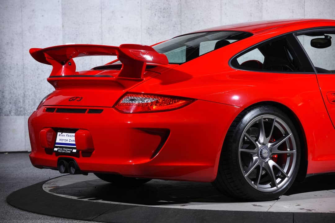2010 Porsche 911 GT3 — photo 34
