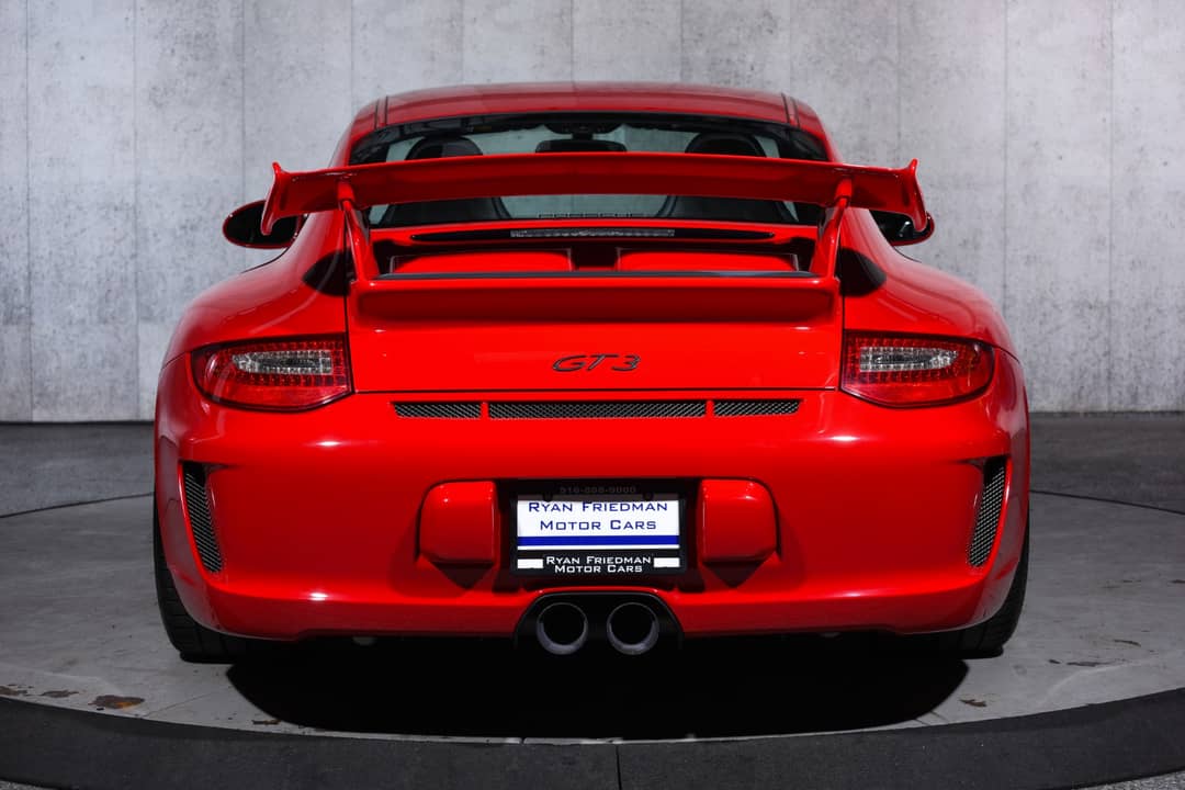 2010 Porsche 911 GT3 — photo 35