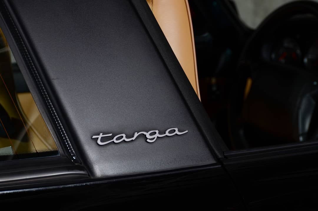 1990 Porsche 911 Carrera 2 Targa — photo 11