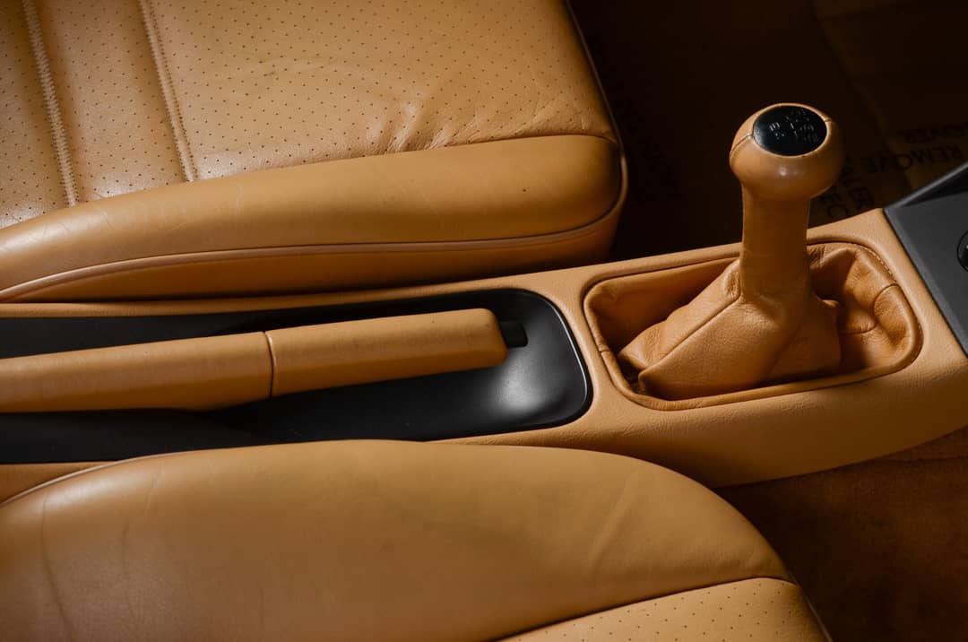 1990 Porsche 911 Carrera 2 Targa — photo 17