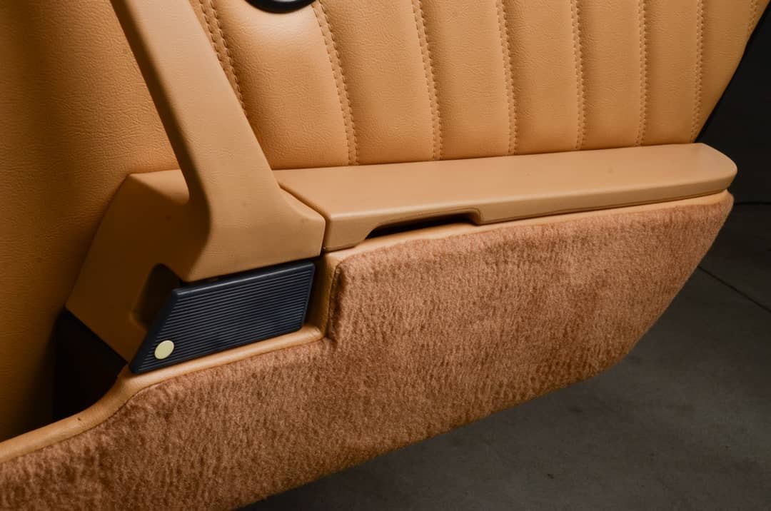 1990 Porsche 911 Carrera 2 Targa — photo 18
