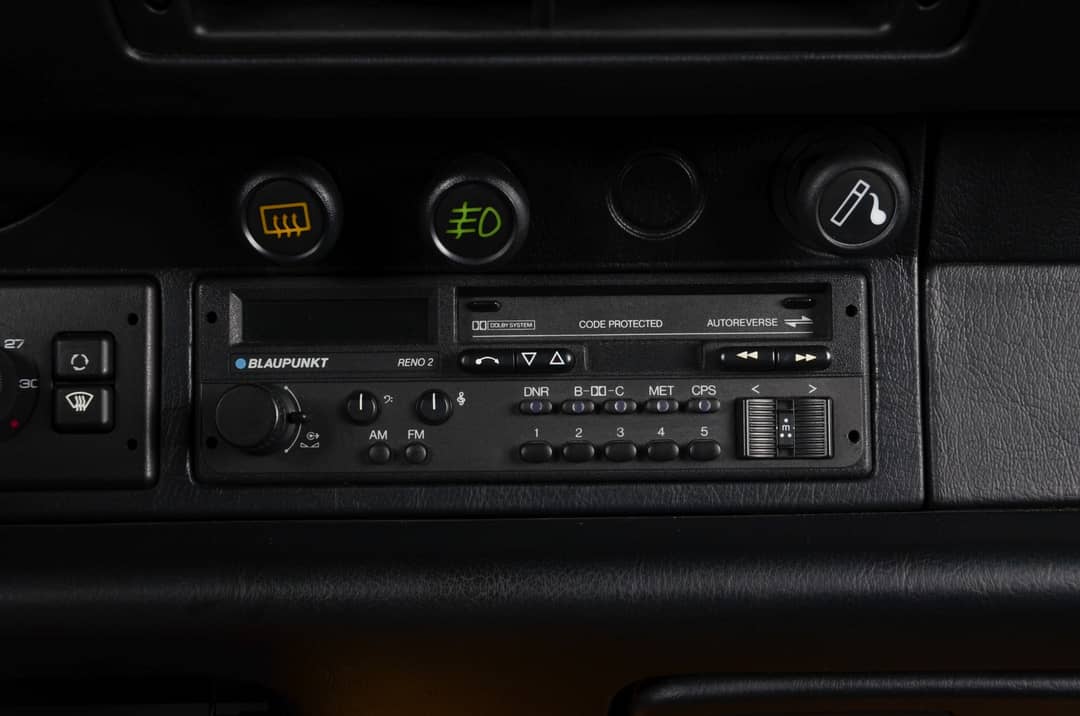 1990 Porsche 911 Carrera 2 Targa — photo 20