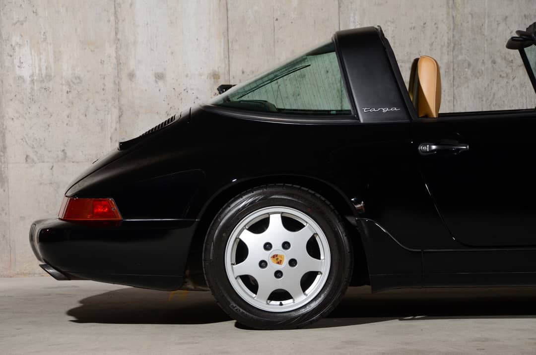 1990 Porsche 911 Carrera 2 Targa — photo 25