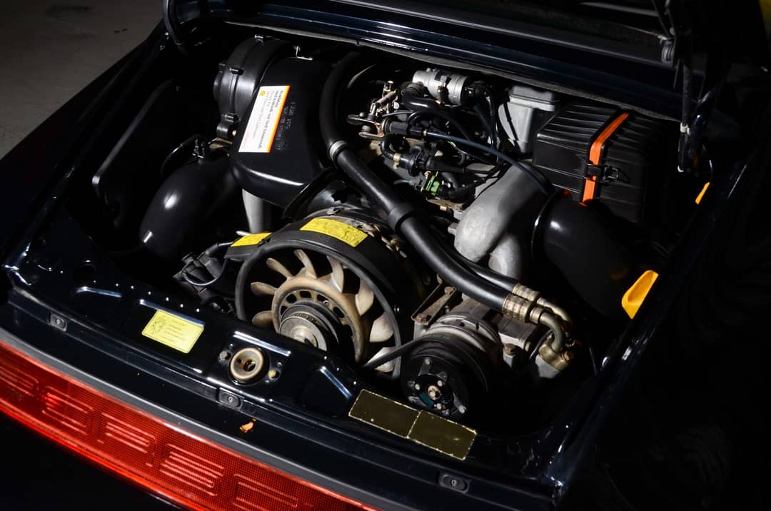1990 Porsche 911 Carrera 2 Targa — photo 59