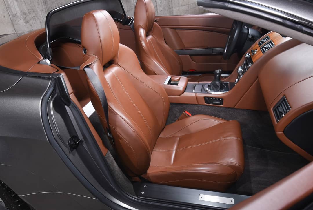 2014 Aston Martin V8 Vantage Roadster — photo 15