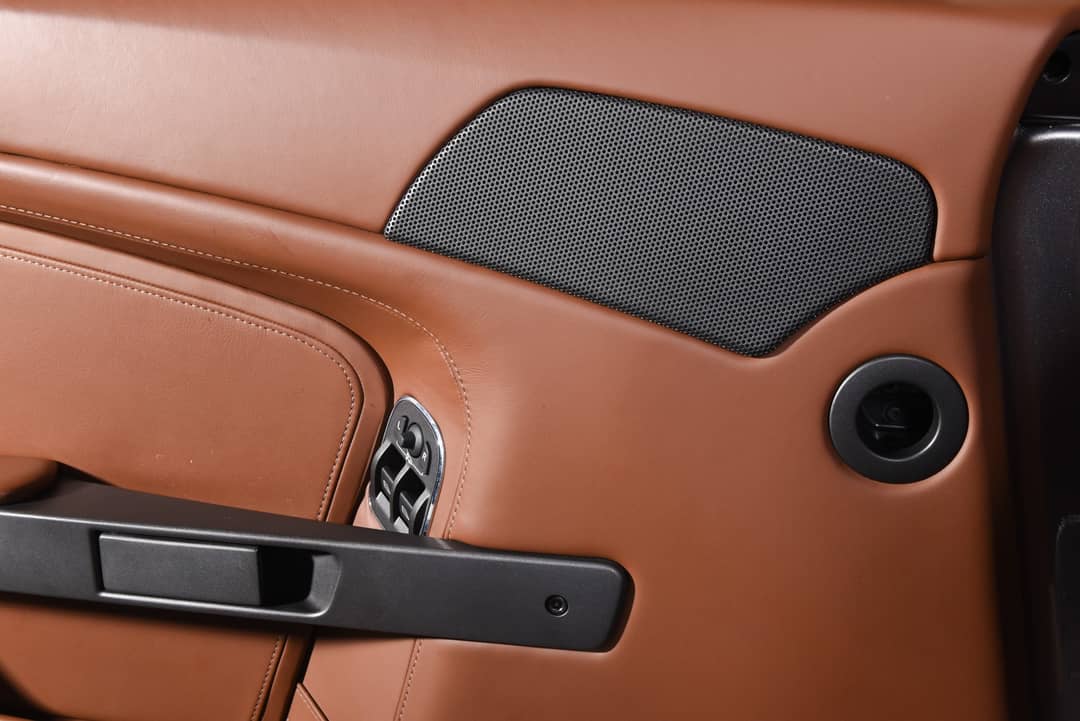 2014 Aston Martin V8 Vantage Roadster — photo 29
