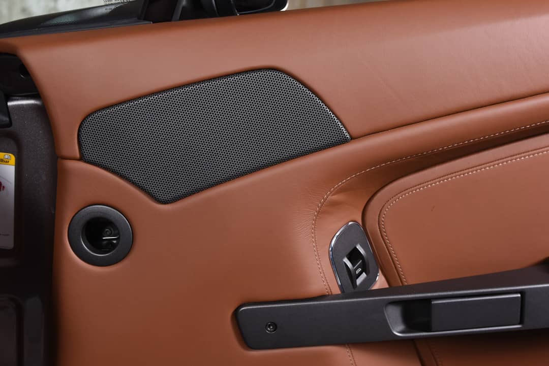 2014 Aston Martin V8 Vantage Roadster — photo 31