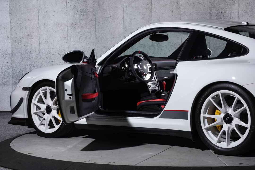 2011 Porsche 911 GT3 RS 4.0 — photo 18