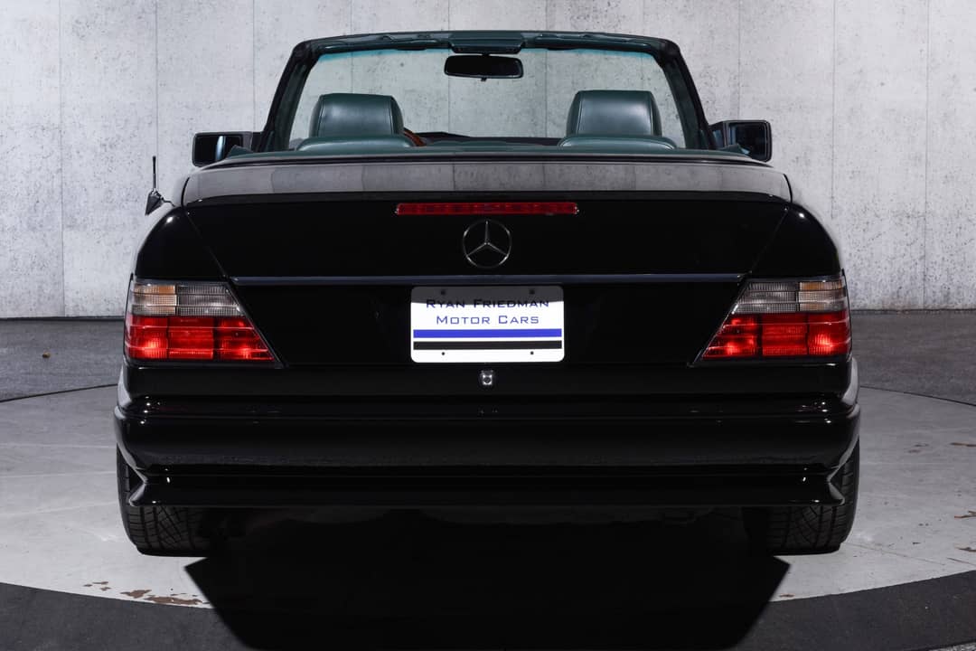1995 Mercedes-Benz E-Class E 320 — photo 12