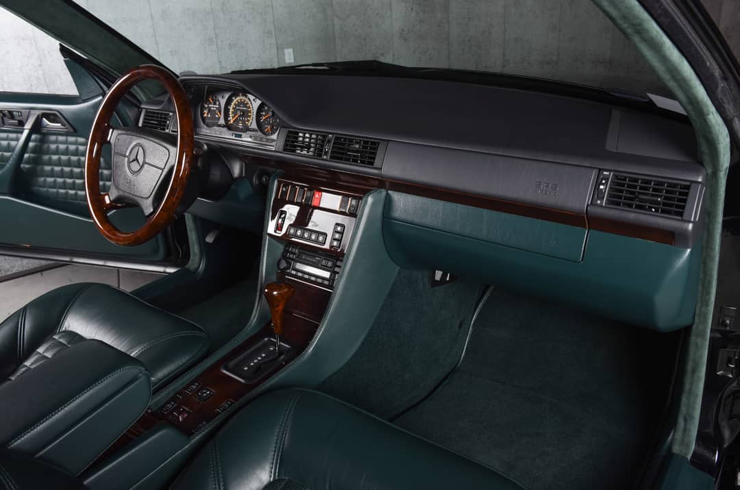 1995 Mercedes-Benz E-Class E 320 — photo 15