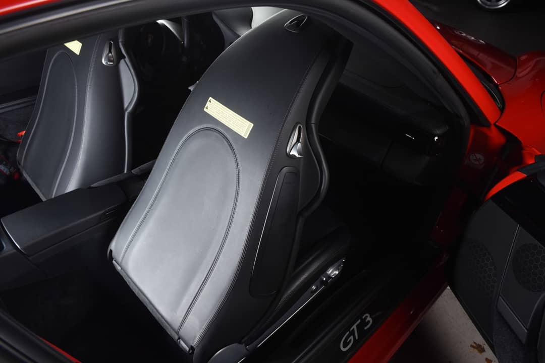 2010 Porsche 911 GT3 — photo 30