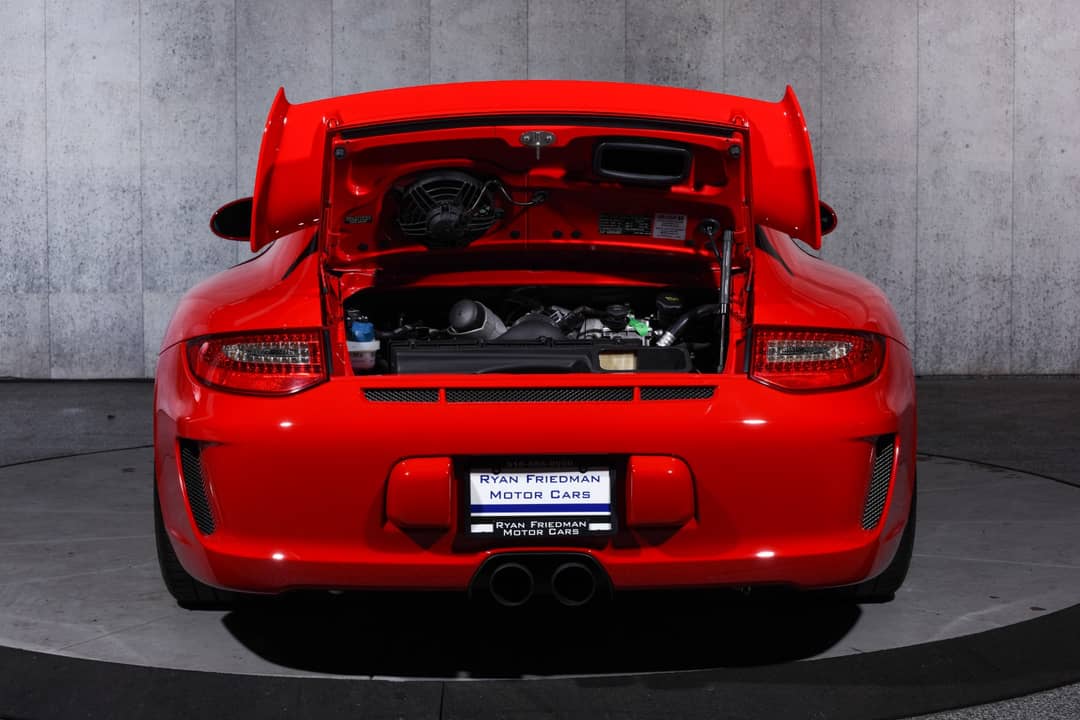2010 Porsche 911 GT3 — photo 34