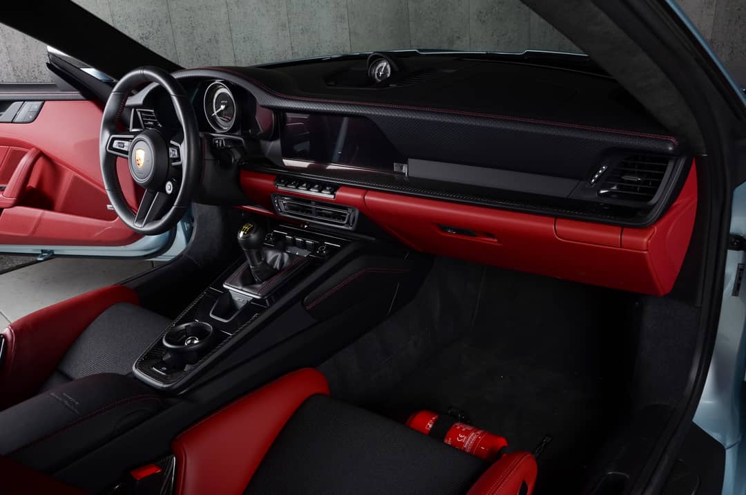 2022 Porsche 911 GT3 Touring — photo 13