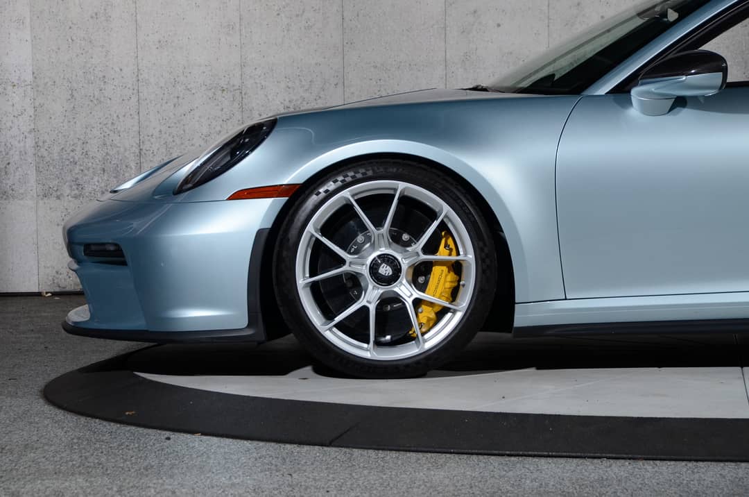 2022 Porsche 911 GT3 Touring — photo 31